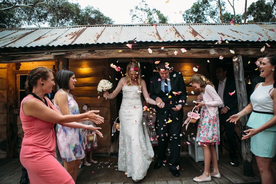 Melbourne Marriage Celebrant Meriki Comito | Seryn & Stuart's Emu Bottom Homestead Wedding | Photo: www.kimselbyphotography.com.au 