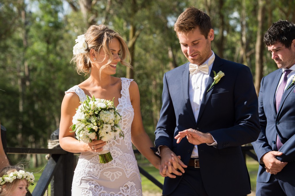 Melbourne Wedding Celebrant Meriki Comito | Sarah & Tyson's Country Wedding | Photo: www.jerryghionis.com