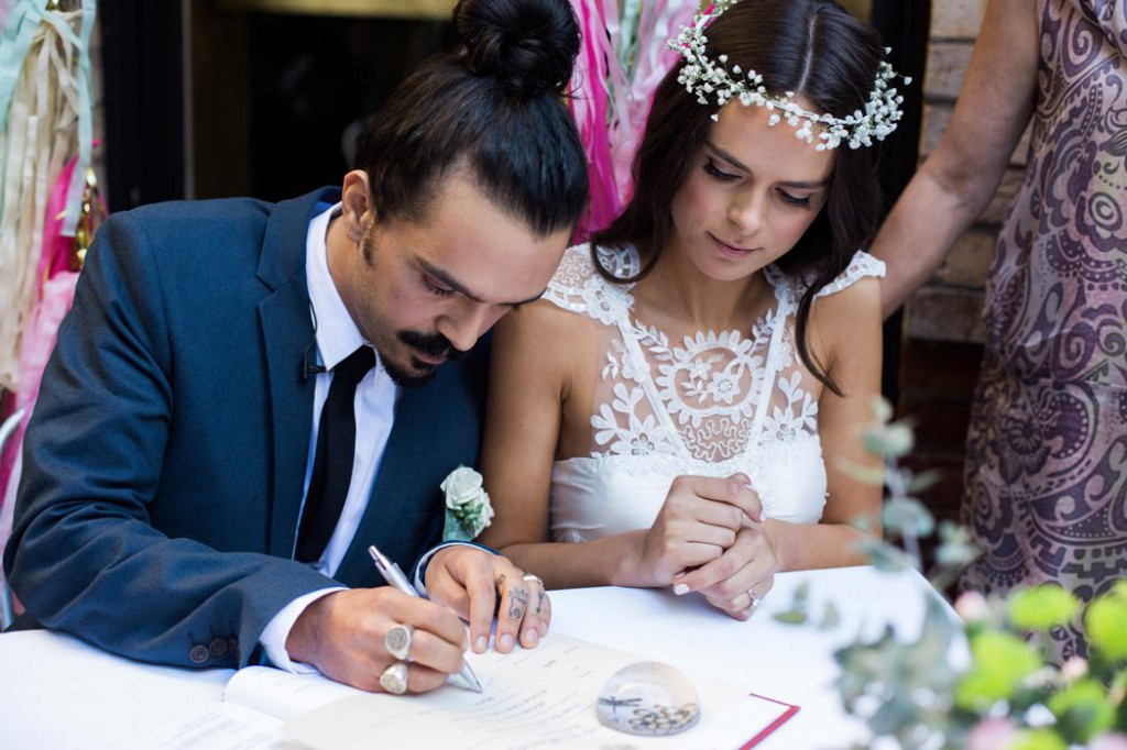 Melbourne Celebrant | Meriki Comito | Trunk Bar Wedding | Photo: www.allio.co