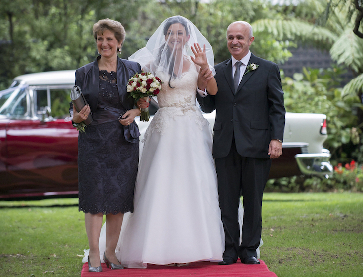 Garden Ceremony Entrances with Melbourne Celebrant Meriki