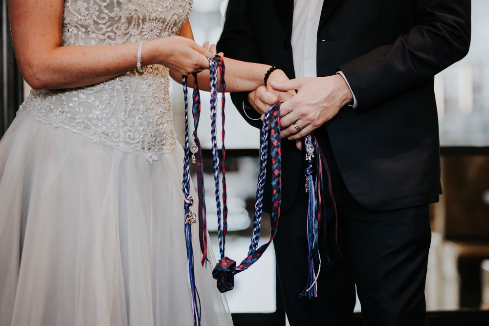 Wedding traditions + customs - handfsting