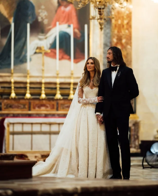 .
A huge congratulations to beautiful @deltagoodrem on her marriage to @matthew.copley 🤍🤍

Delta met Matthew during her Wings tour in Australia back in 2016. 
Two years ago, Matthew proposed in beautiful Malta, so to honour their love story and the rich history of the island they had come to love so much, they chose the breathtaking St. Paul’s Cathedral in Mdina as the place to say “I do” to forever. 

TEAM
Photographers: @mattporteous_weddings and @becky_lee_brun
Videographers: @willjackdp @aird_official
Wedding Planner: @sarahyoungevents 
Event Planner | @thisiswonderevents
Dress: @paolo_sebastian 
Suit: @tomford 
Stylist | @meggysmithstylist
Hair and makeup | @michael_brennan and @nonismithmakeup 

#DeltaGoodrem #MatthewCopley #JustMarried #MaltaWedding #loveandmusic #celebritywedding 
#weddingdayinspo #dreamwedding